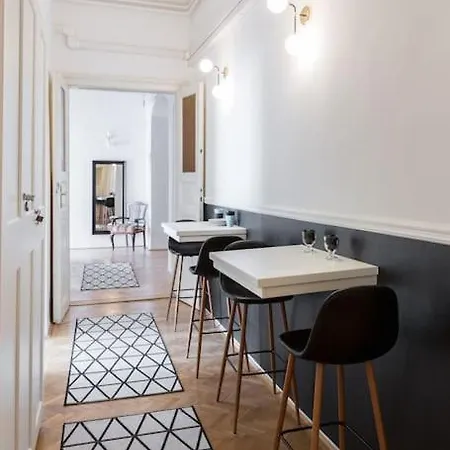 Andrassy Avenue Ubytování v soukromí Budapešť