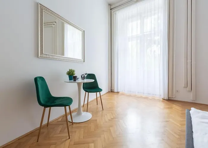 Andrassy Avenue * Budapeşte